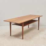 1576 3219 COFFEE TABLE